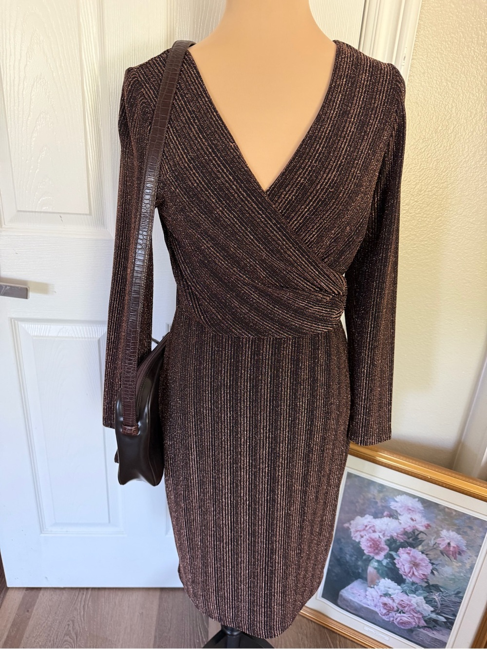 Metalic glitter rose gold stripe body con dress - Picture 4 of 9